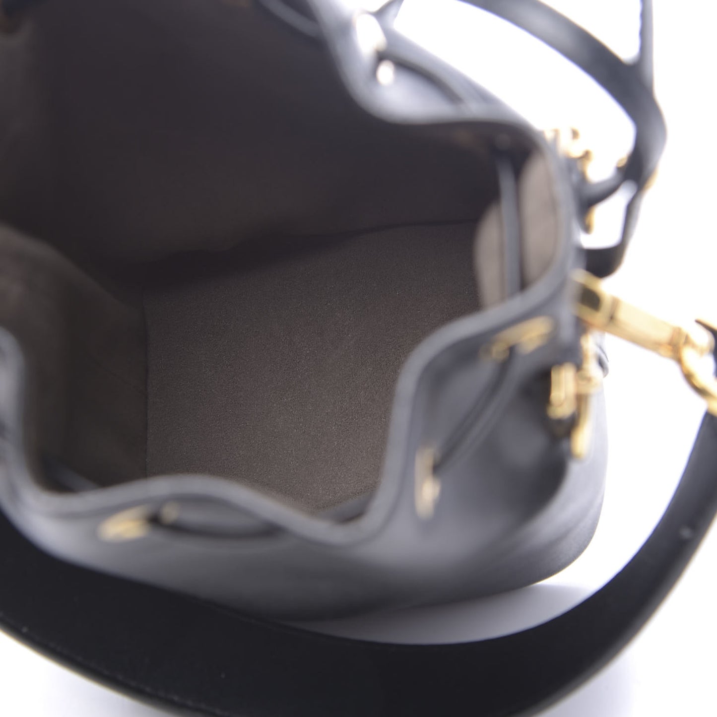 Vitello Liberty Lucido F is Fendi Mini Mon Tresor Bucket Bag Black