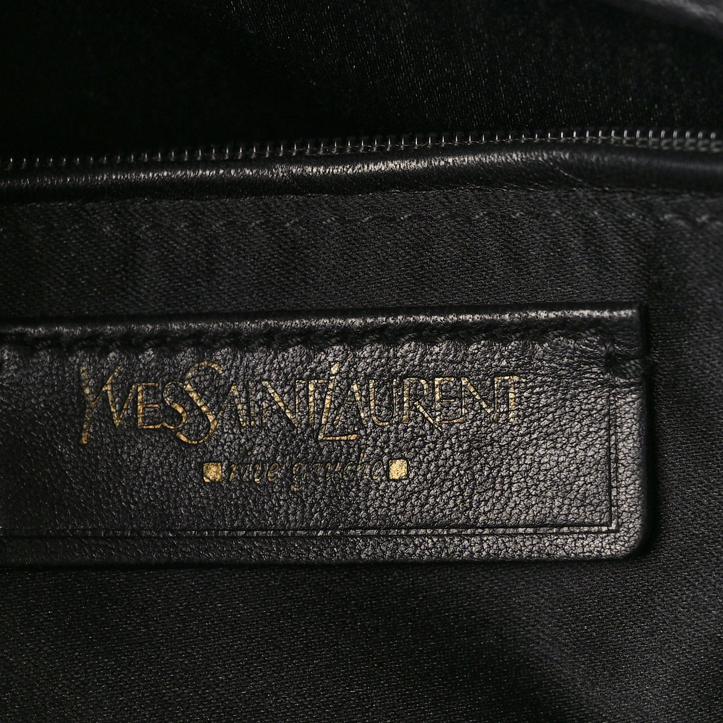 Textured Patent Calfskin Medium Muse Black