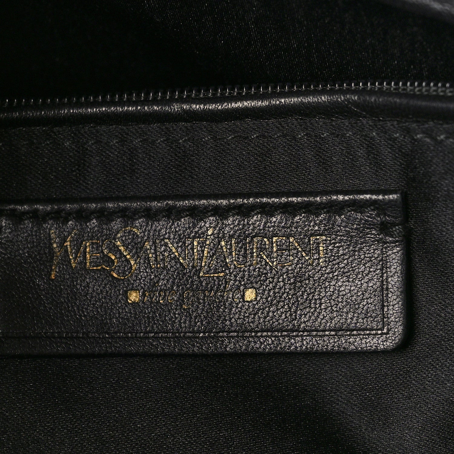 Saint Laurent Textured Patent Calfskin Medium Muse Black 6 of 8