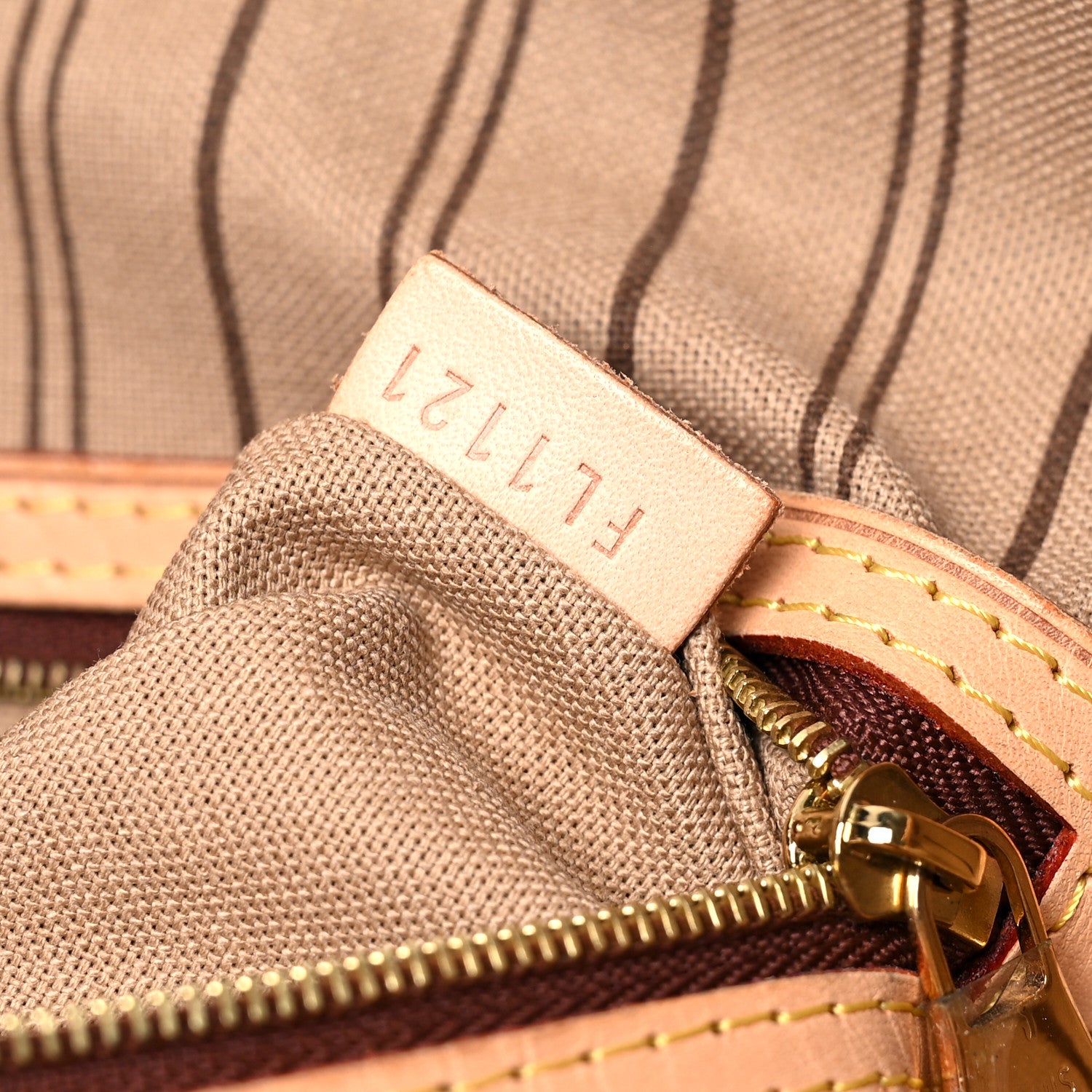 Louis Vuitton Monogram Delightful GM 7 of 21