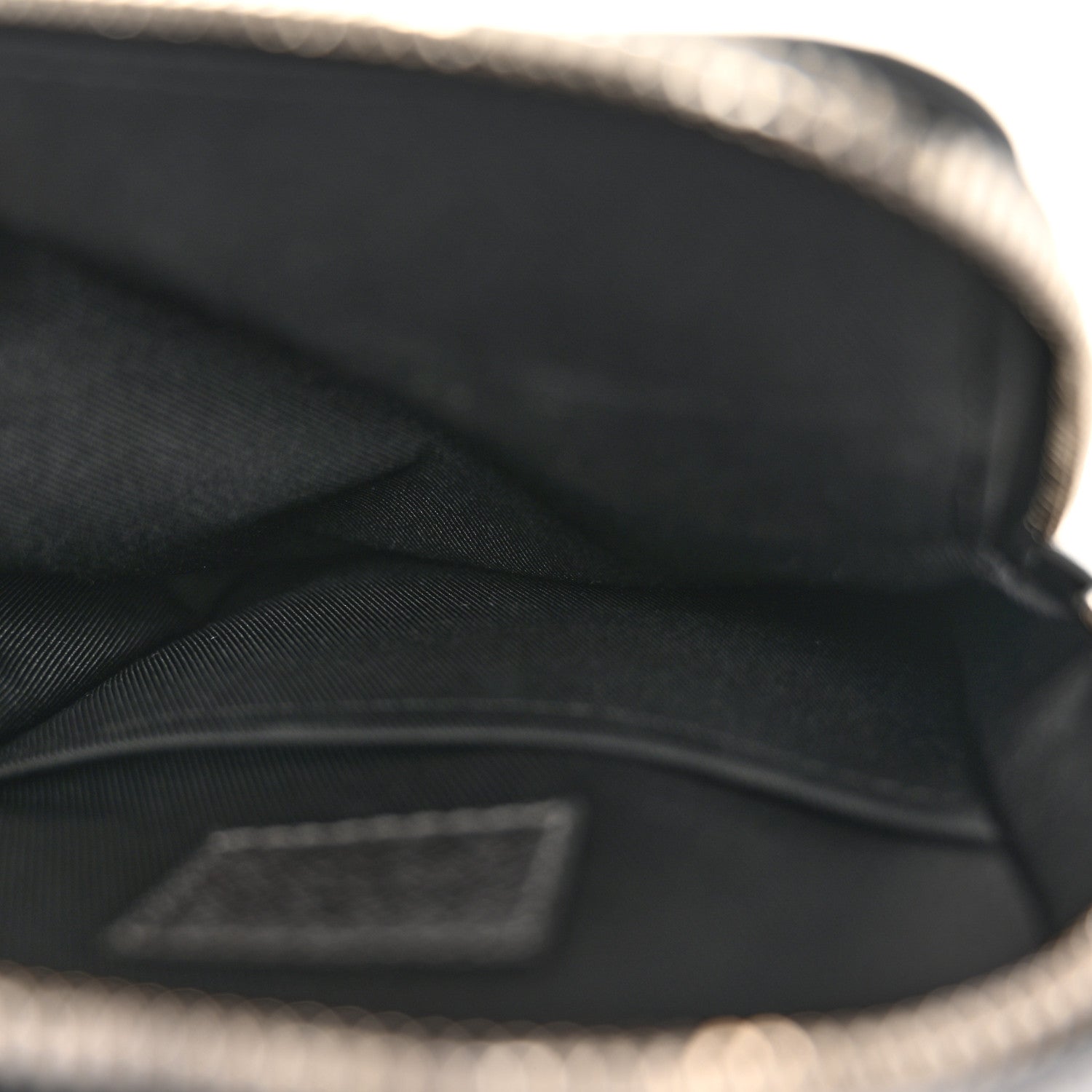 Louis Vuitton Taigarama Outdoor Slingbag Gunmetal Silver 5 of 11