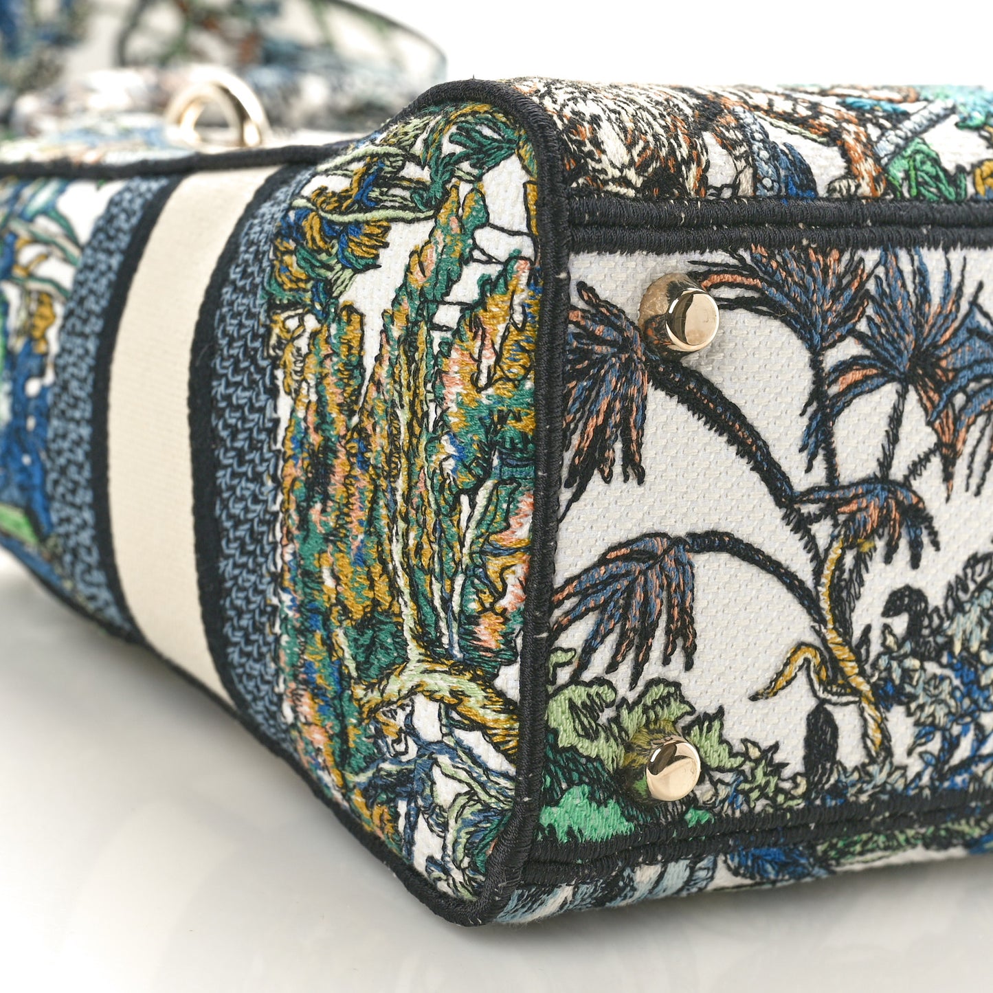 Canvas Embroidered Etoile de Voyage Medium Lady D-Lite Multicolor