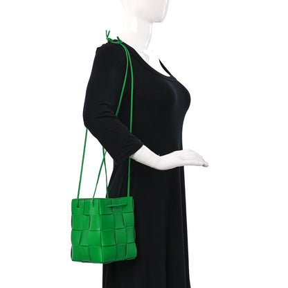 Bottega Veneta Nappa Maxi Intrecciato Small Cassette Bucket Bag Parakeet 2 of 8
