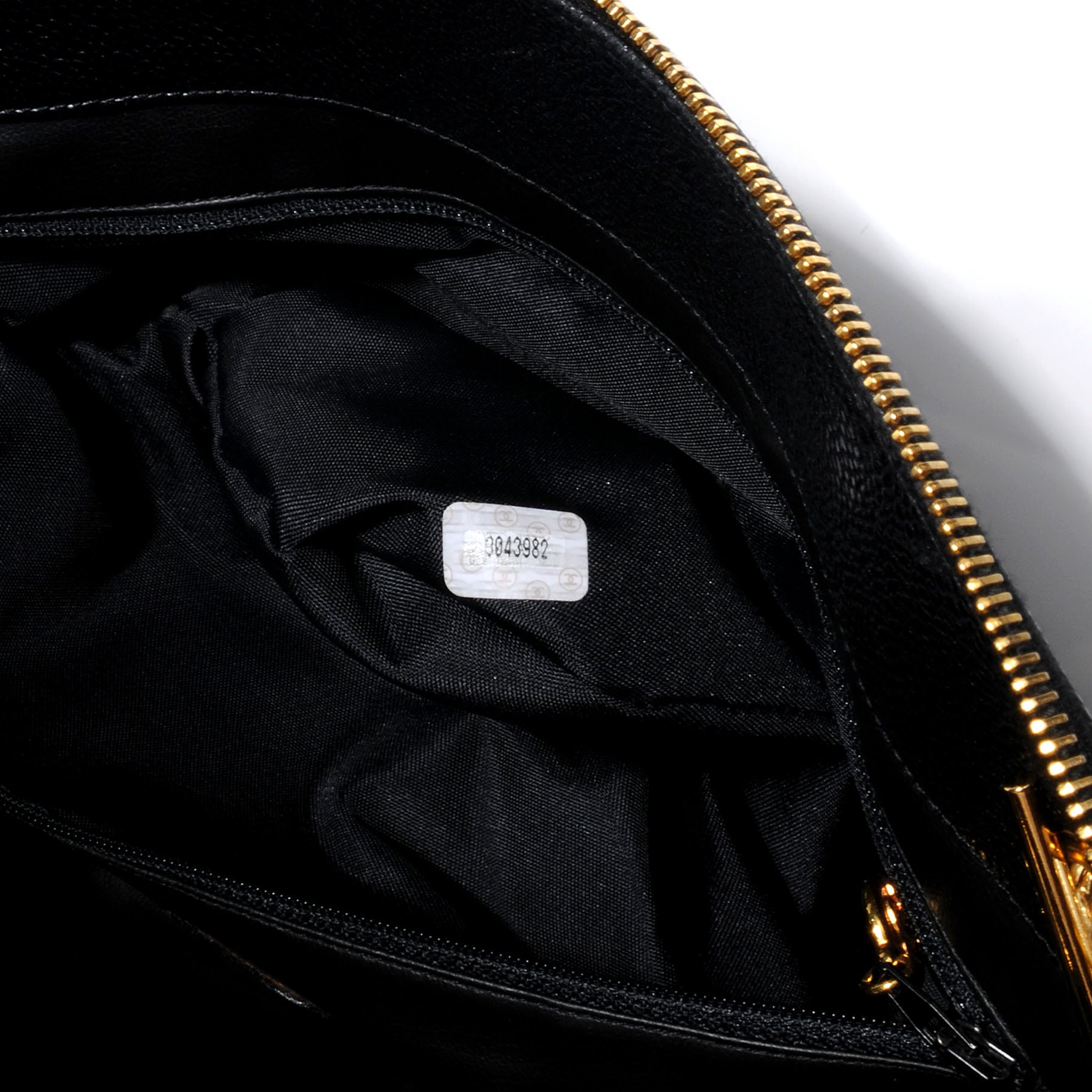 Chanel Caviar CC Shoulder Bag Black 7 of 8