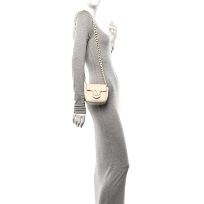 Gucci Calfskin Matelasse Monochrome GG Marmont Chain Mini Belt Bag Mystic White 2 of 9