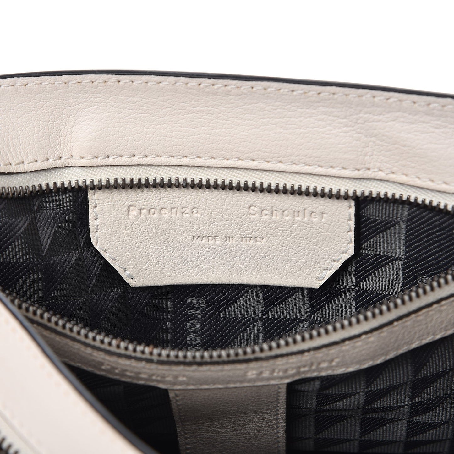 Buffalo Stud Medium PS1 Satchel White