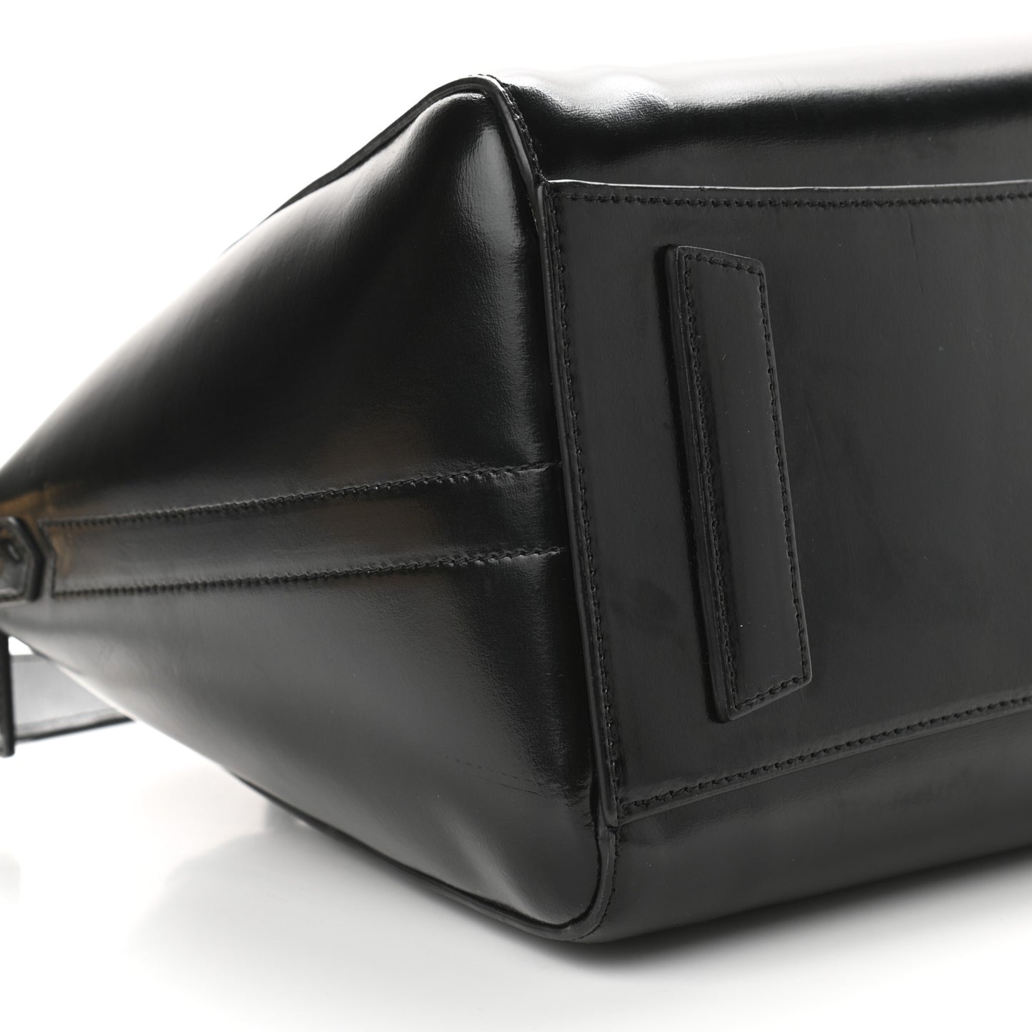 Shiny Lord Calfskin Medium Antigona Black