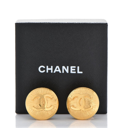 Chanel CC Clip On Earrings Gold 5 of 5