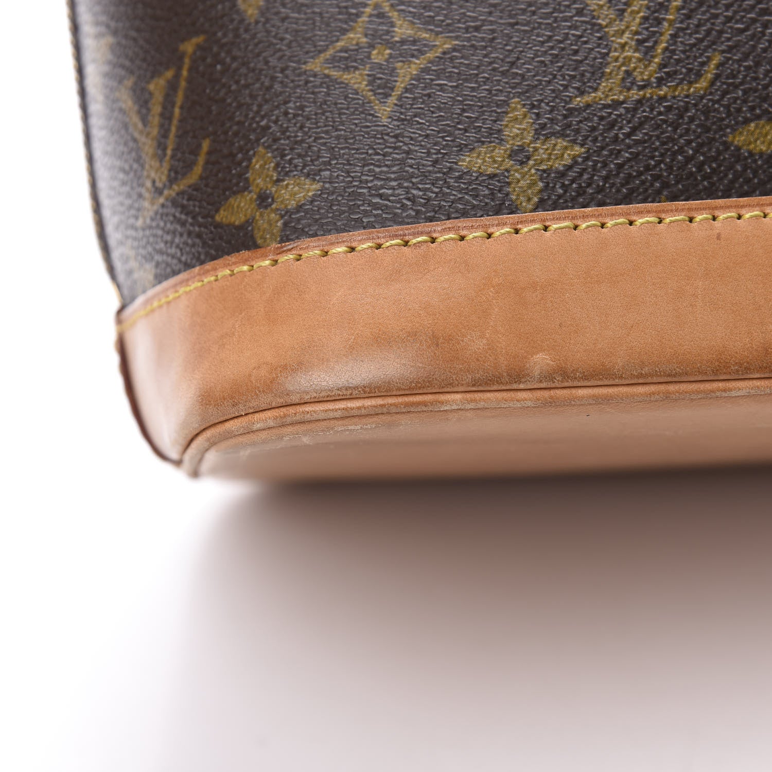 Louis Vuitton Monogram Alma PM 13 of 20
