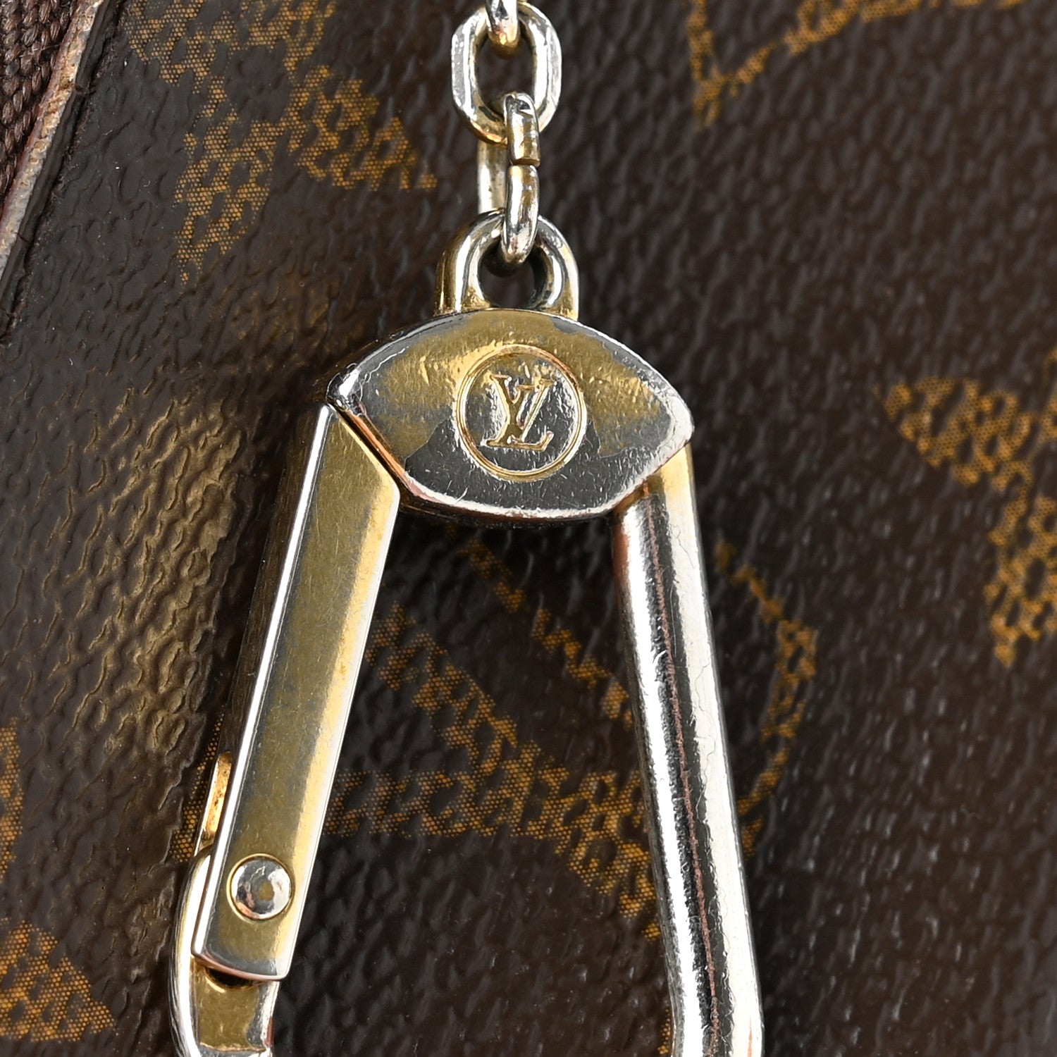 Louis Vuitton Monogram Key Pouch 8 of 10