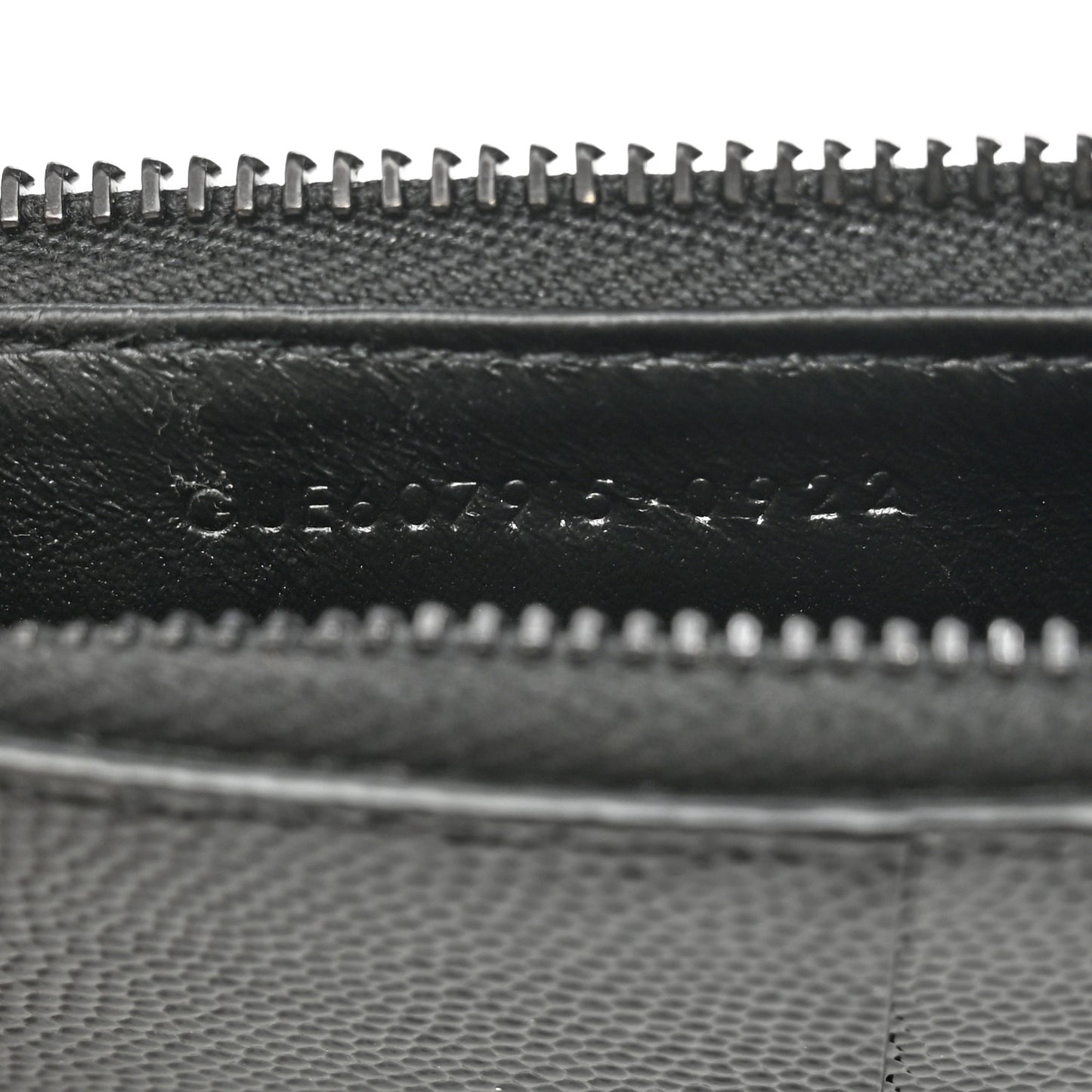 Grain De Poudre Matelasse Chevron Monogram Fragments Zippered Card Case Black
