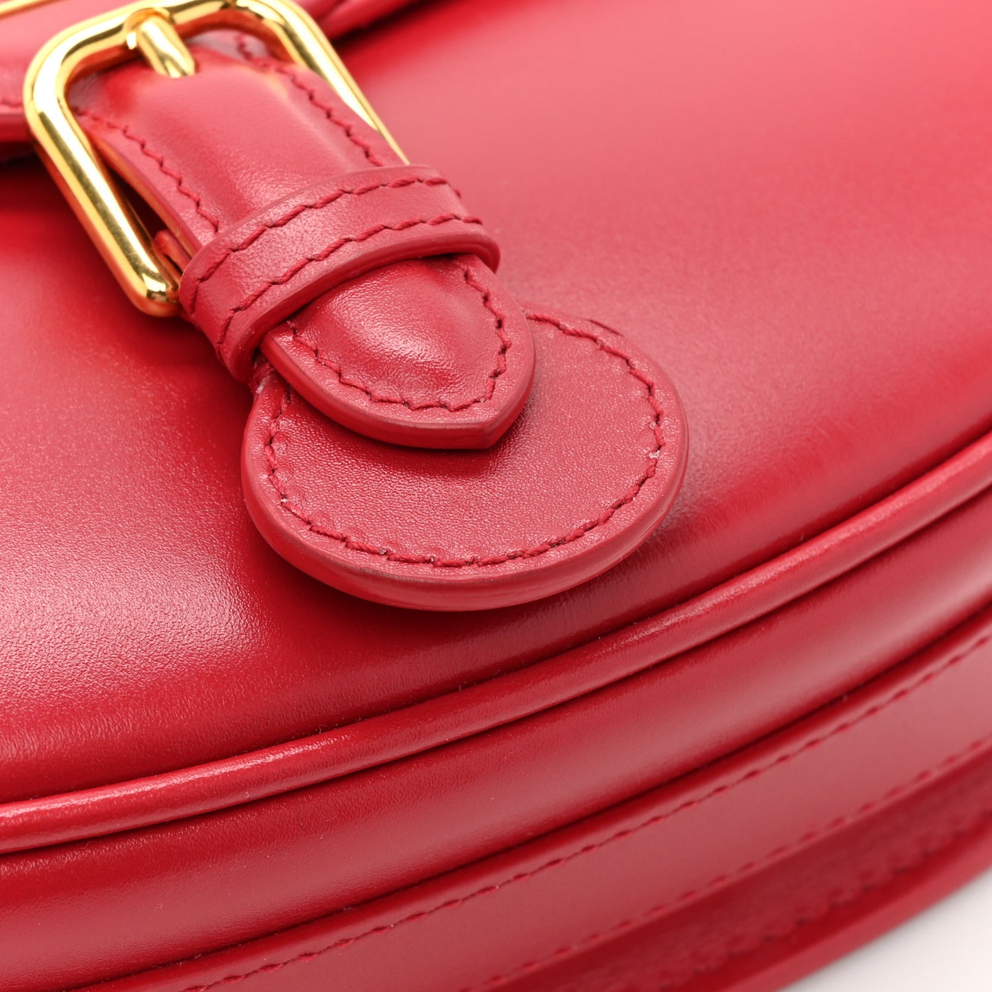 Box Calfskin Small Bobby Flap Red