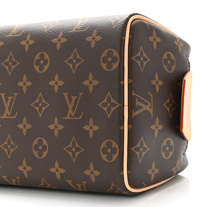 Louis Vuitton Monogram Dopp Kit Toilet Pouch 10 of 10