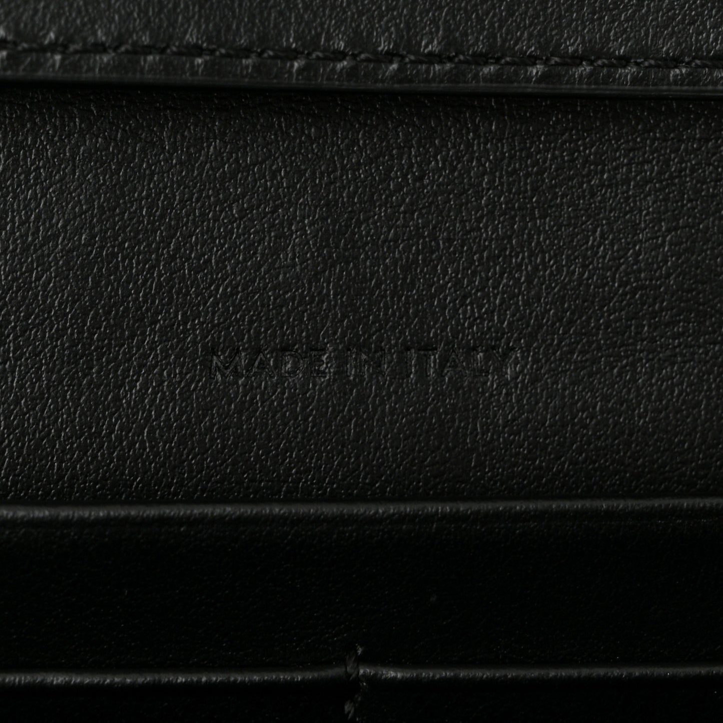 Shiny Calfskin Triomphe Maillon Wallet on Chain Black