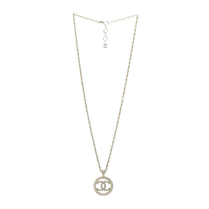 Chanel Pearl CC Round Pendant Necklace Gold 3 of 6