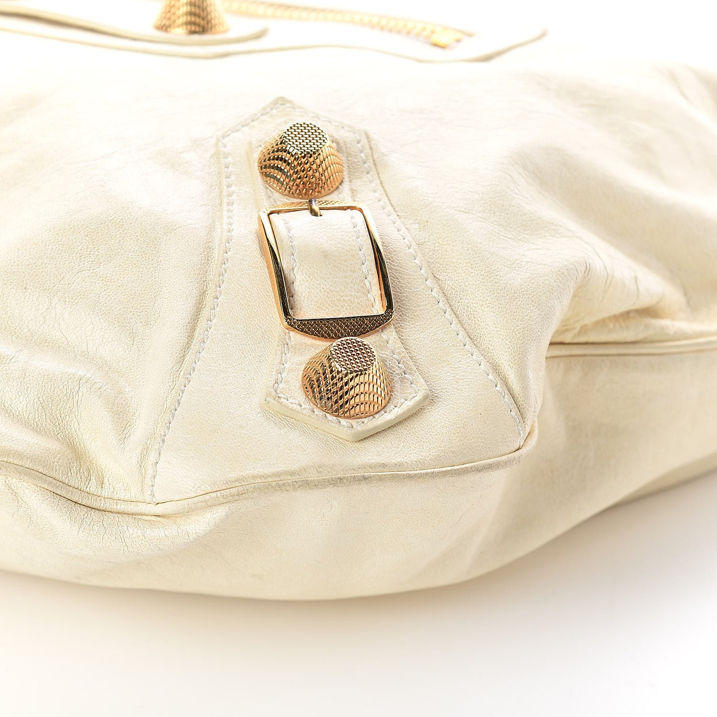 Chevre Giant 21 Gold Hardware Hobo Sahara