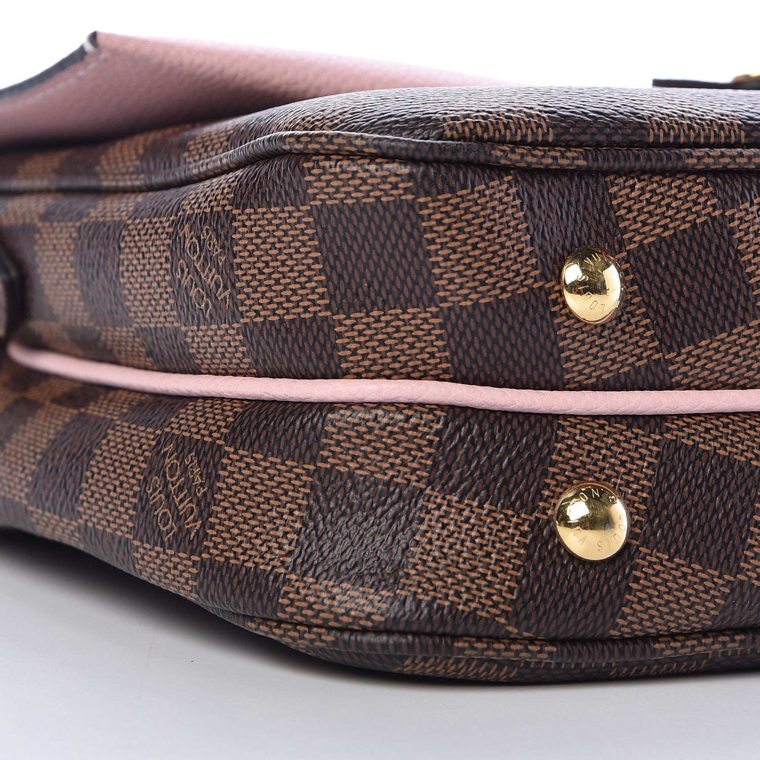 Louis Vuitton Damier Ebene Clapton Magnolia 9 of 14