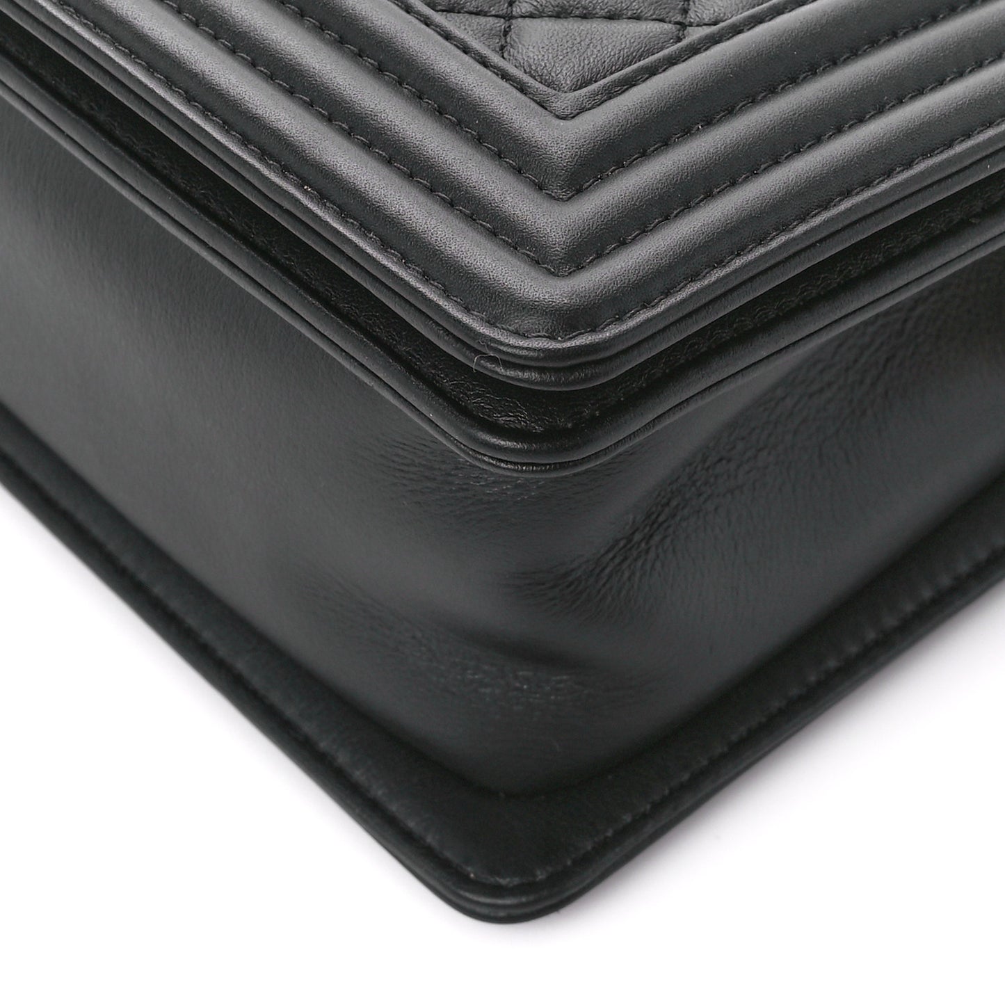 Calfskin Quilted Medium Boy Flap Black