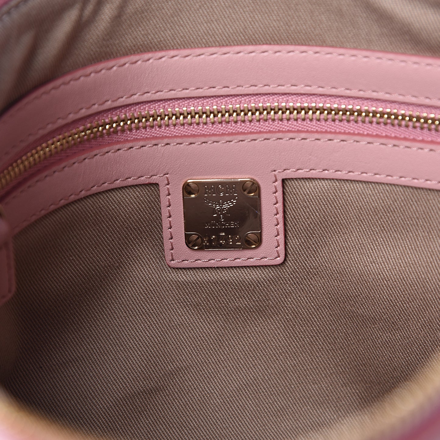 Visetos Medium Crossbody Pouch Soft Pink