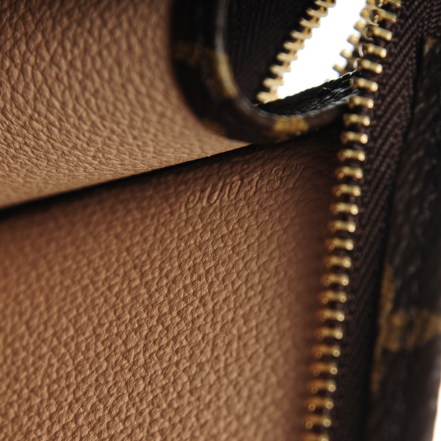 Louis Vuitton Monogram Toiletry Pouch 19 7 of 7