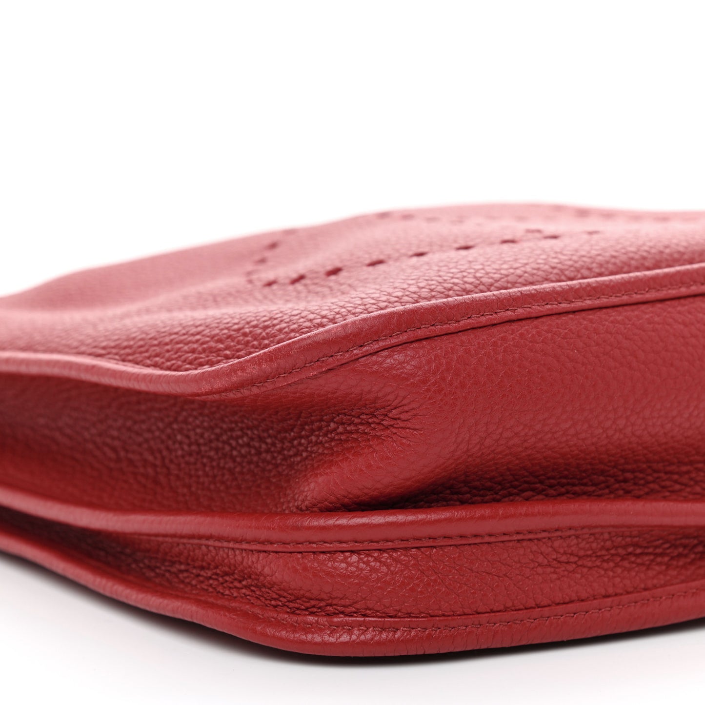 Taurillon Clemence Evelyne III PM Rouge Casaque