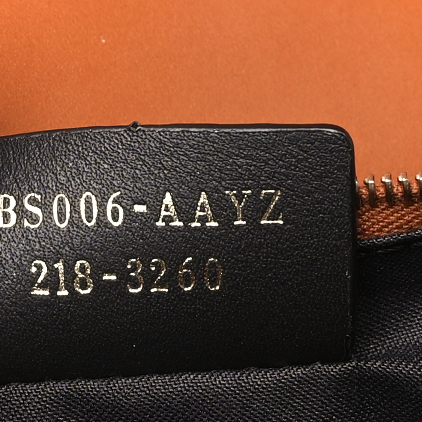 Vitello King Tamponato Logo Embossed Medium Wallet On Chain Cuoio