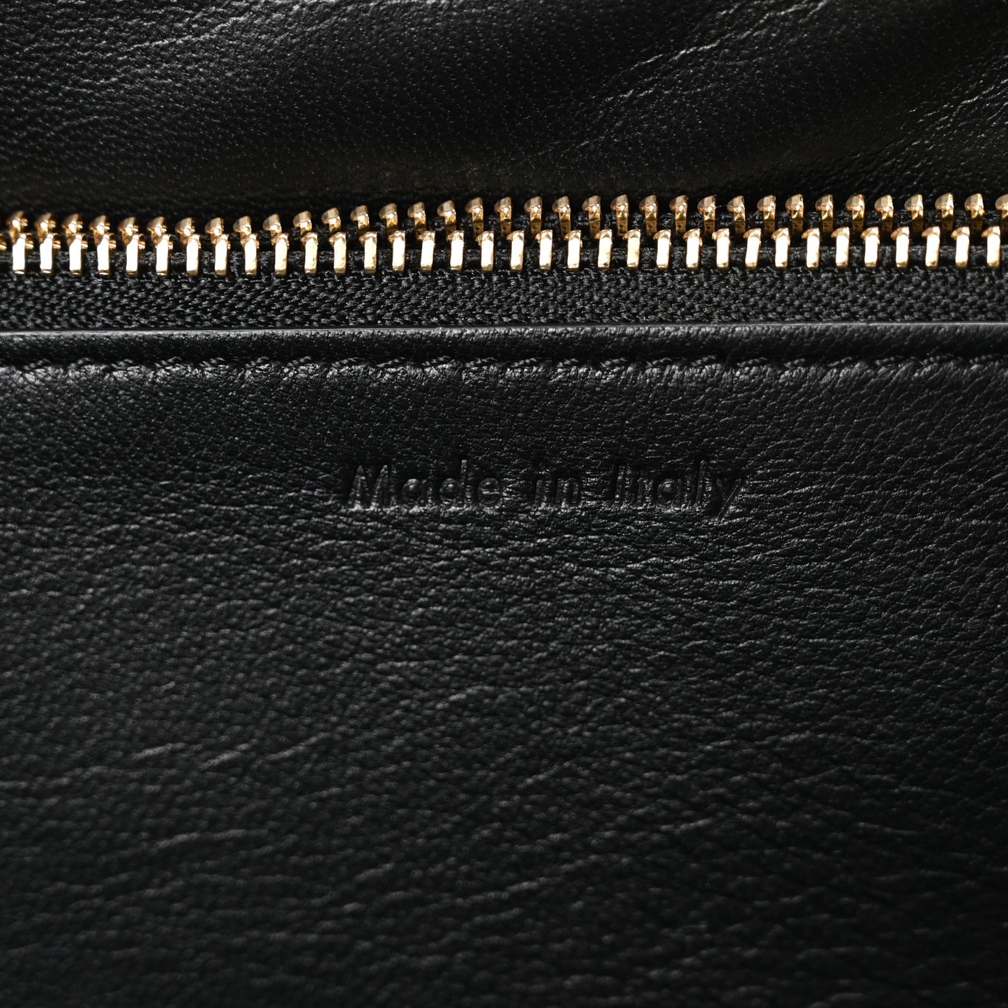 Patina Box Calfskin Medium Clasp Bag Black