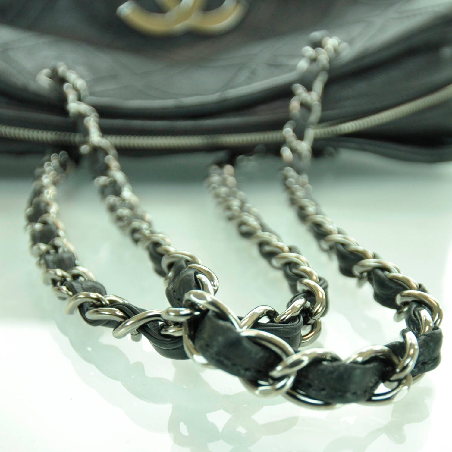 Chanel Caviar Diamond Stitch Tote Black 10 of 10