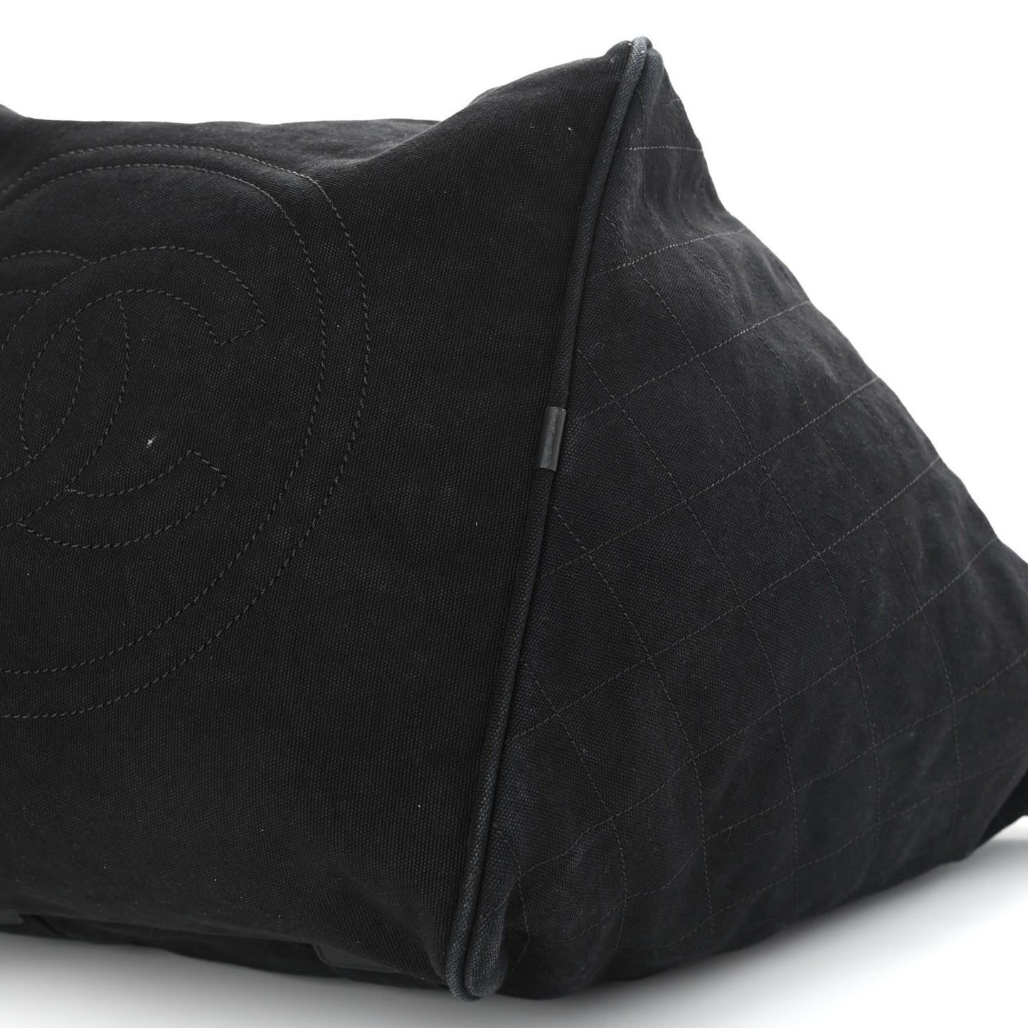 Washed Toile Calfskin Quilted Large Street Style Travel Bag Black