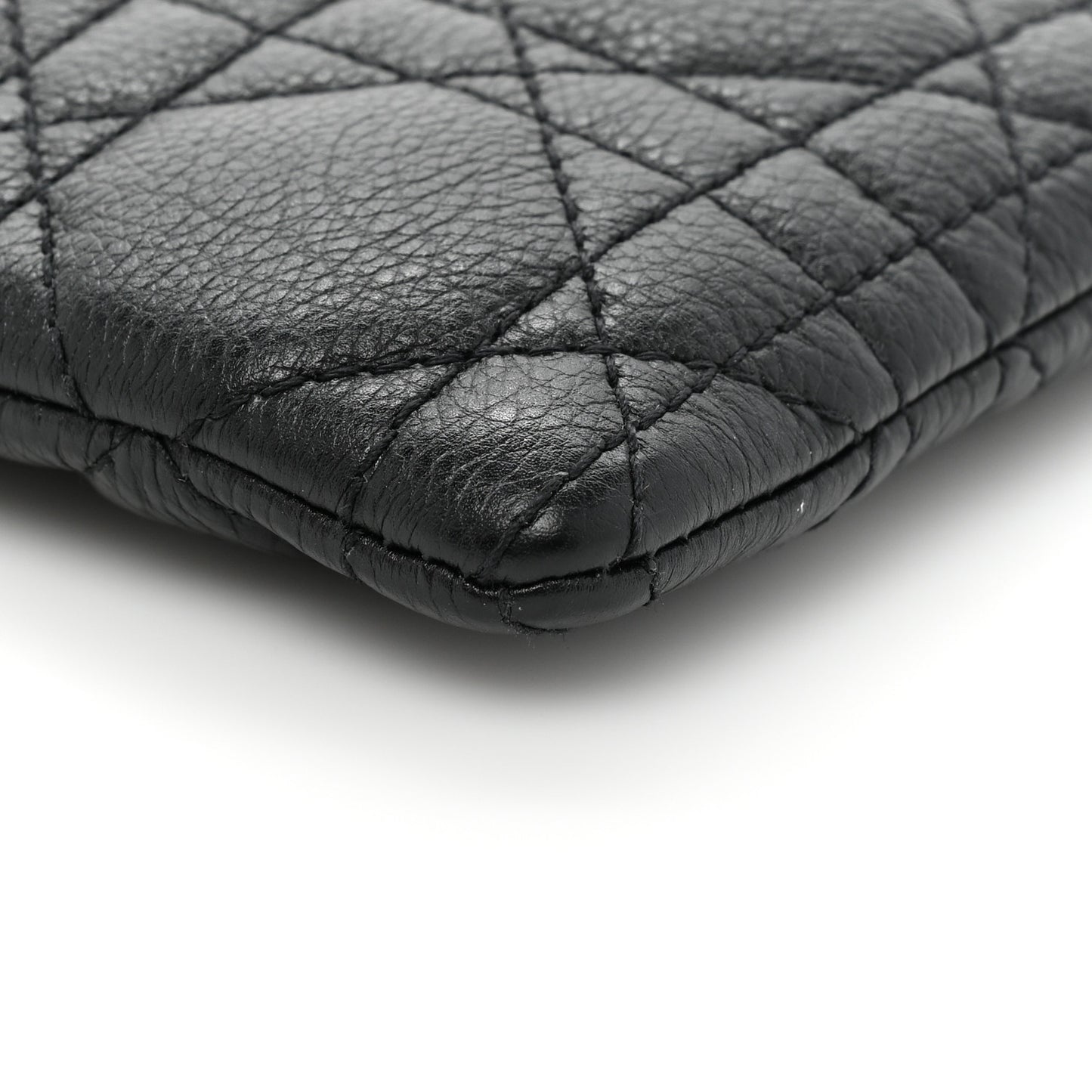 Supple Calfskin Cannage Caro Multifunctional Pouch Black