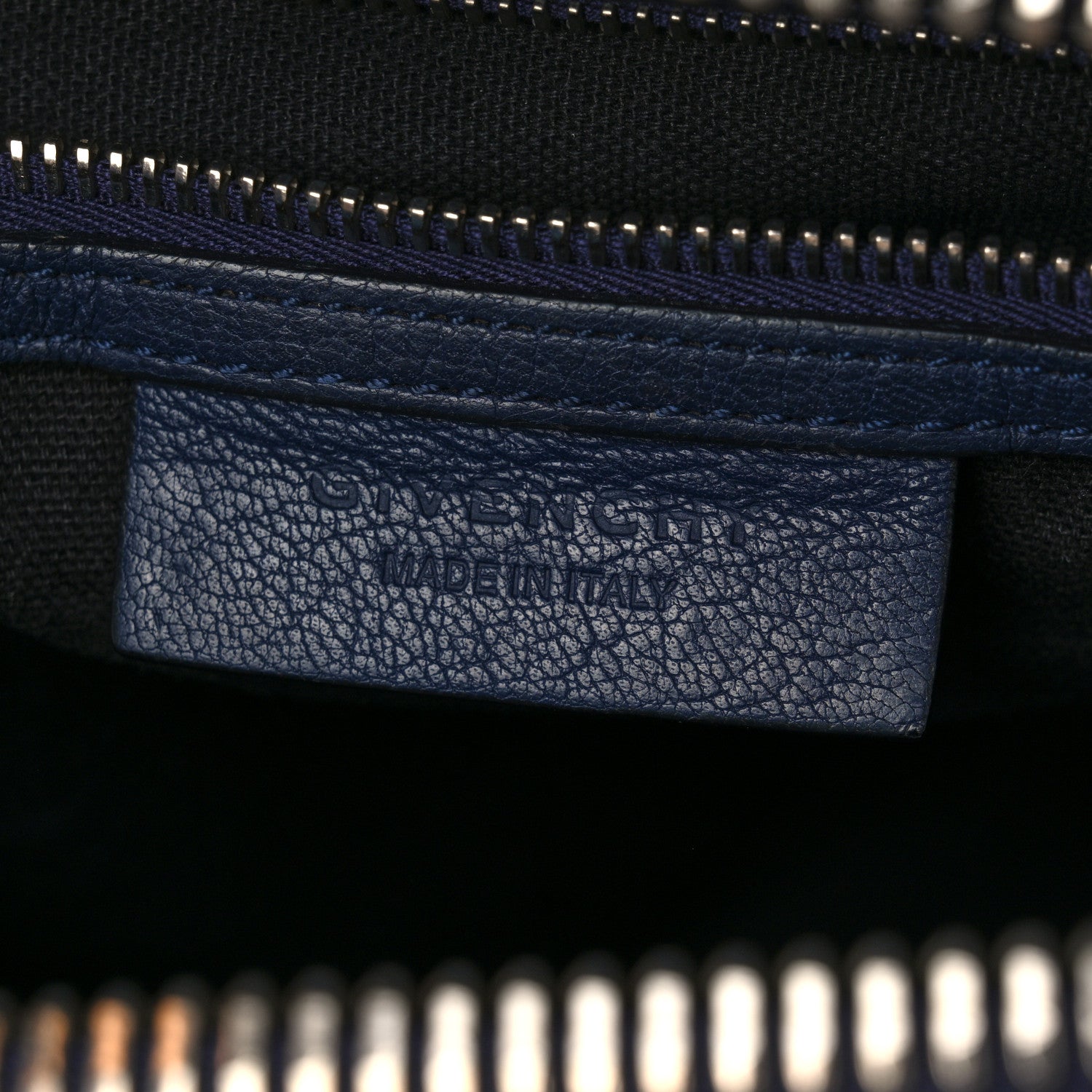 Givenchy Sugar Goatskin Medium Antigona Navy 6 of 17