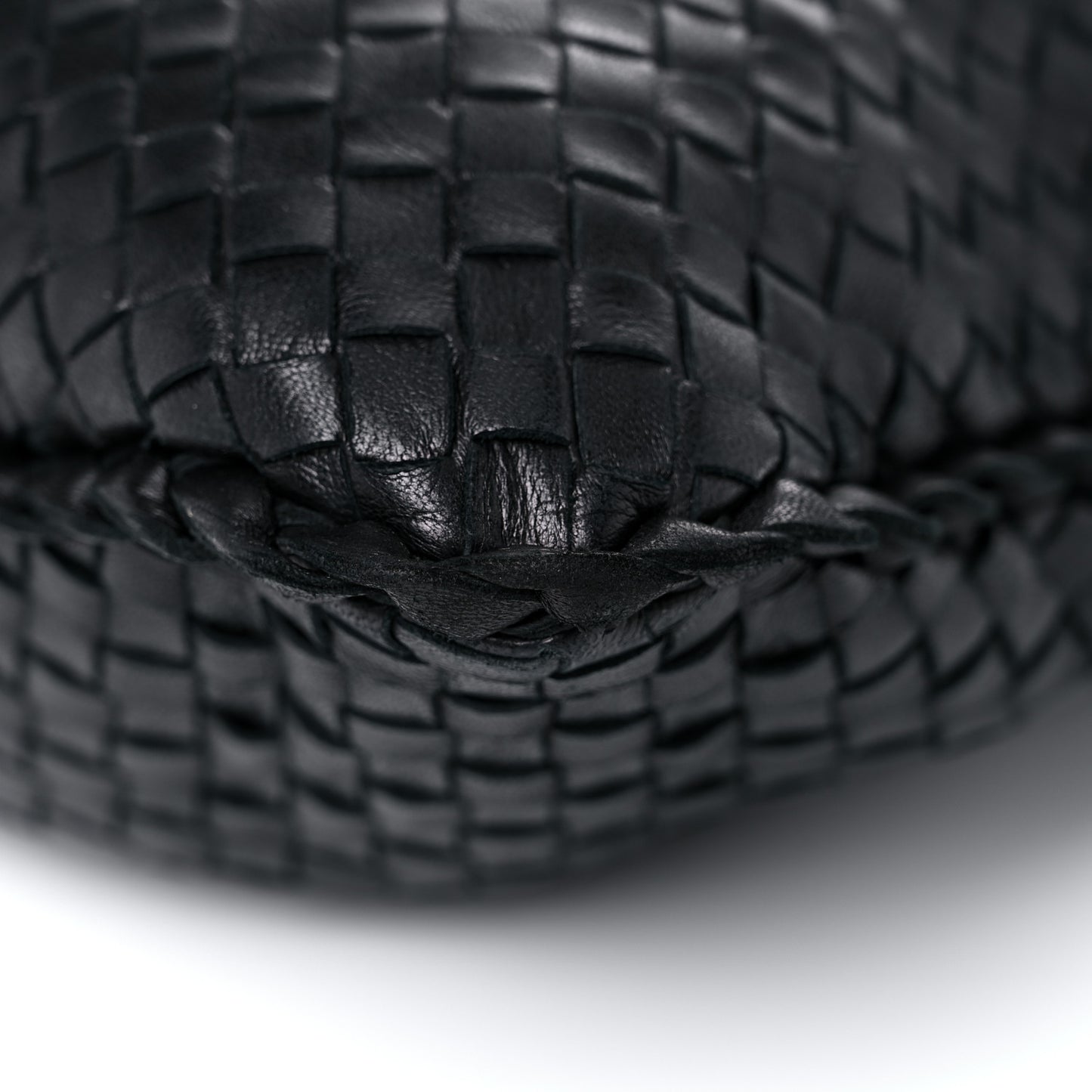 Nappa Intrecciato Medium Veneta Hobo Black