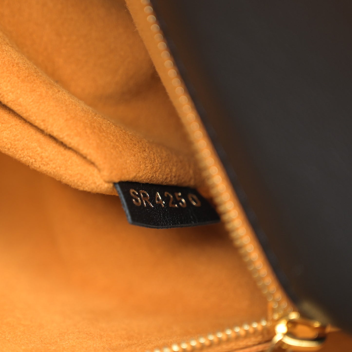 Calfskin Monogram Tufting On My Side Black