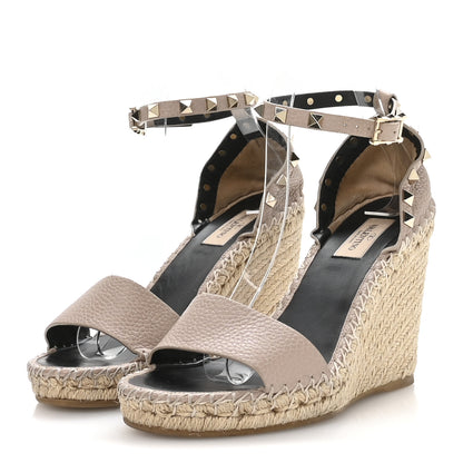 Valentino Garavani Grained Calfskin Rockstud Ankle Strap Espadrille 15/105mm Wedge Sandals 38 Rose Quartz Natural 8 of 16