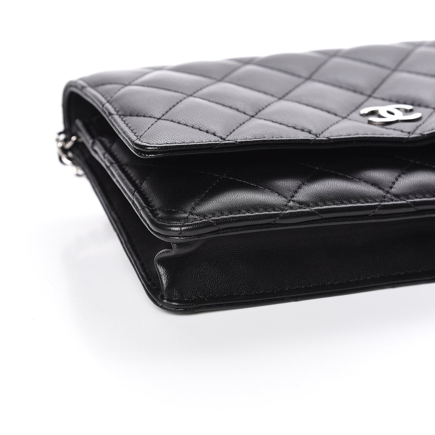 Lambskin Quilted Wallet On Chain WOC Black