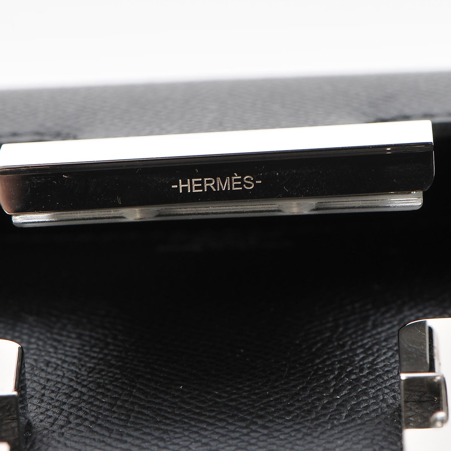 Epsom Constance 24 Black