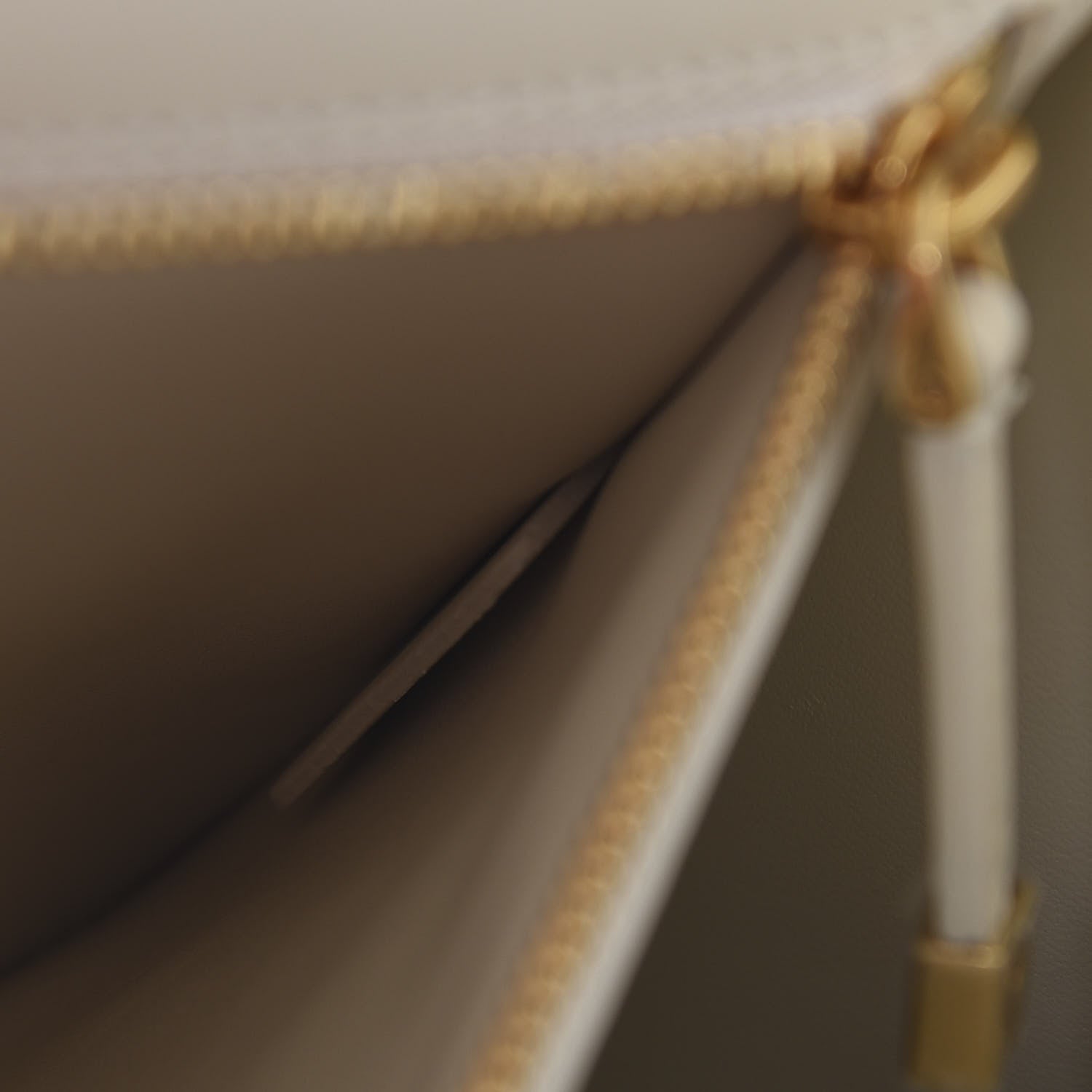 Christian Dior Calfskin 30 Montaigne Flap Bag White 6 of 14