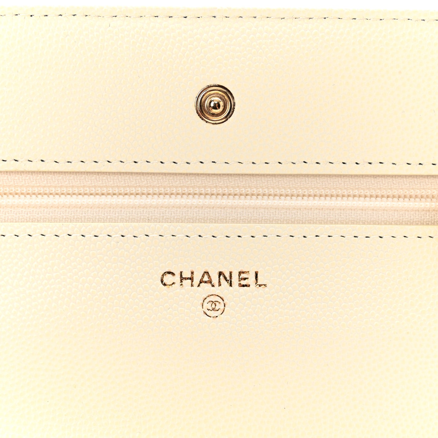 Caviar Quilted Wallet On Chain WOC White