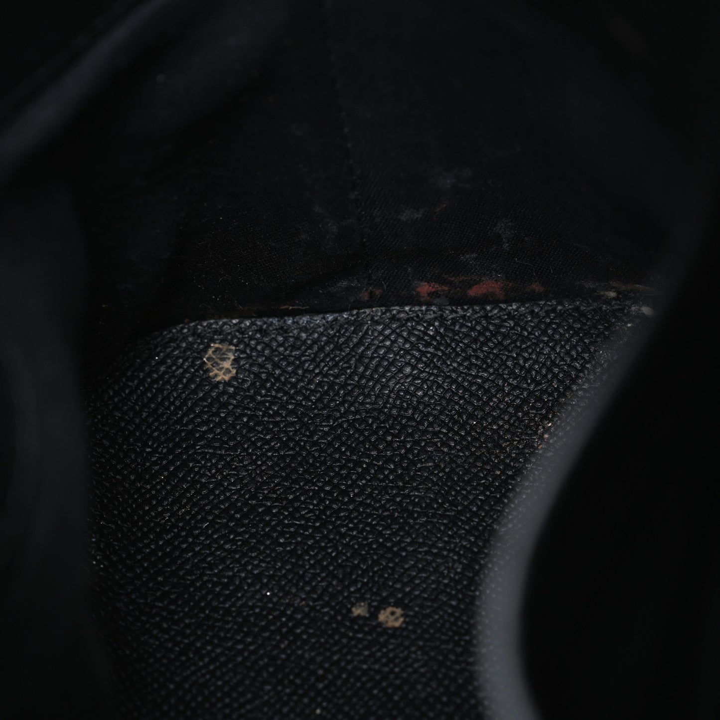 Signature Grained Calfskin Logo S Ville Top Handle Bag Black