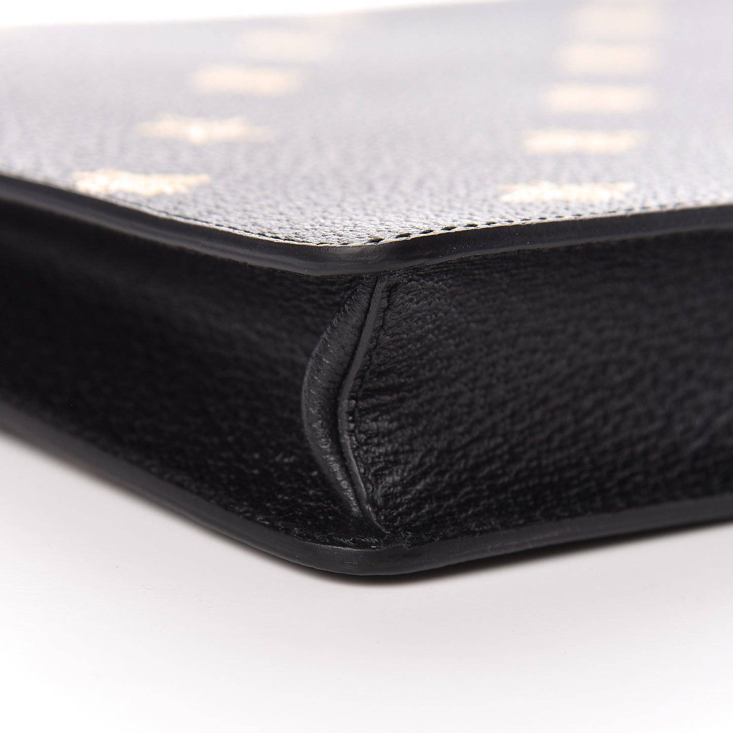 Grained Calfskin Bee Star Messenger Black