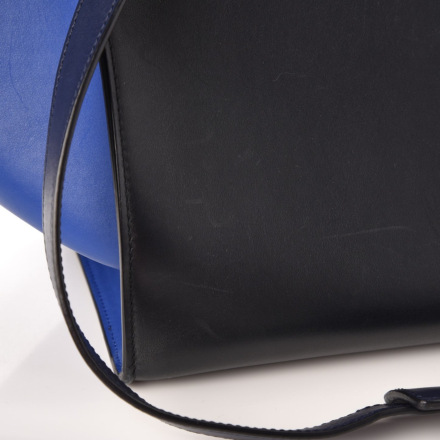 Smooth Calfskin Medium Tri-Color Trapeze Ink