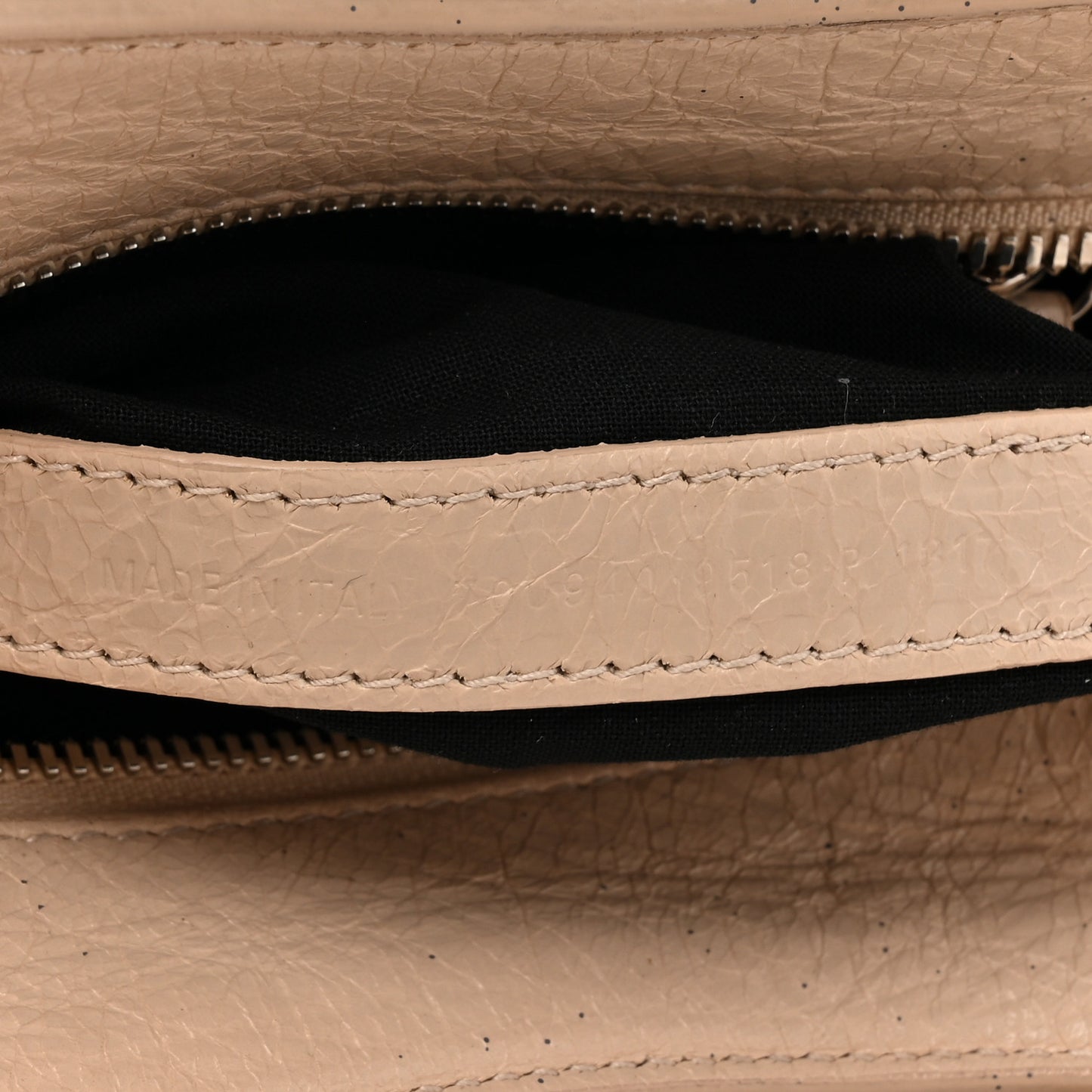 Agneau Arena Neo Cagole Handbag XS Sand Beige