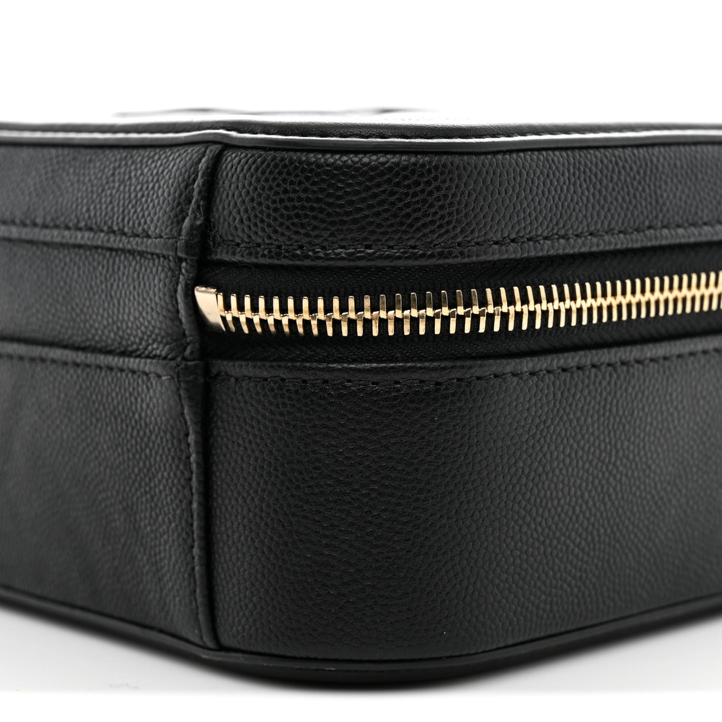 Caviar Quilted Medium CC Filigree Vanity Case Black