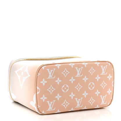 Louis Vuitton Monogram Giant By The Pool Nice BB Brume 4 of 9