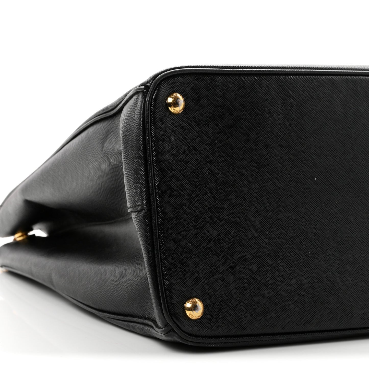 Saffiano Lux Extra Large Galleria Double Zip Tote Black