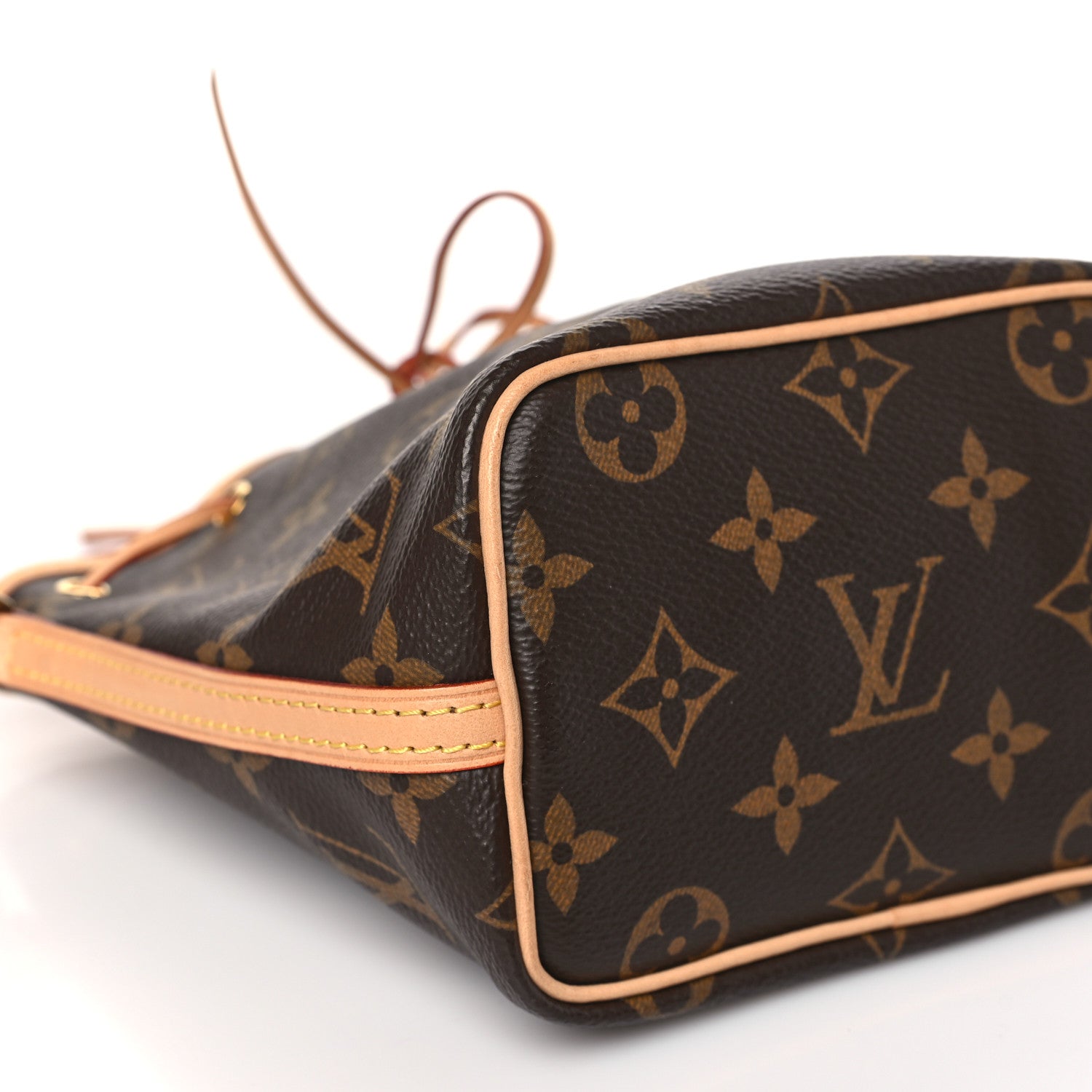 Louis Vuitton Monogram Nano Noe 8 of 9