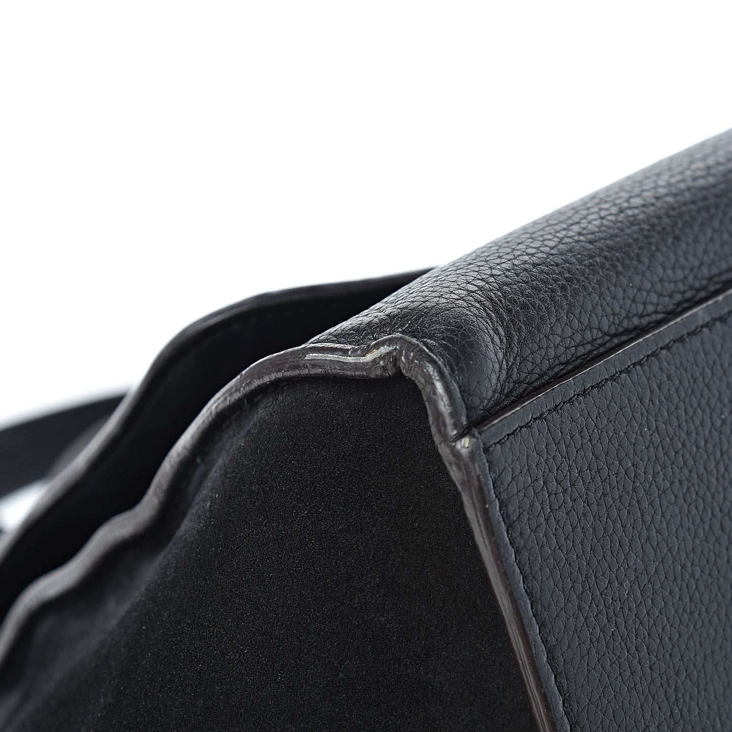 Drummed Calfskin Suede Medium Trapeze Black
