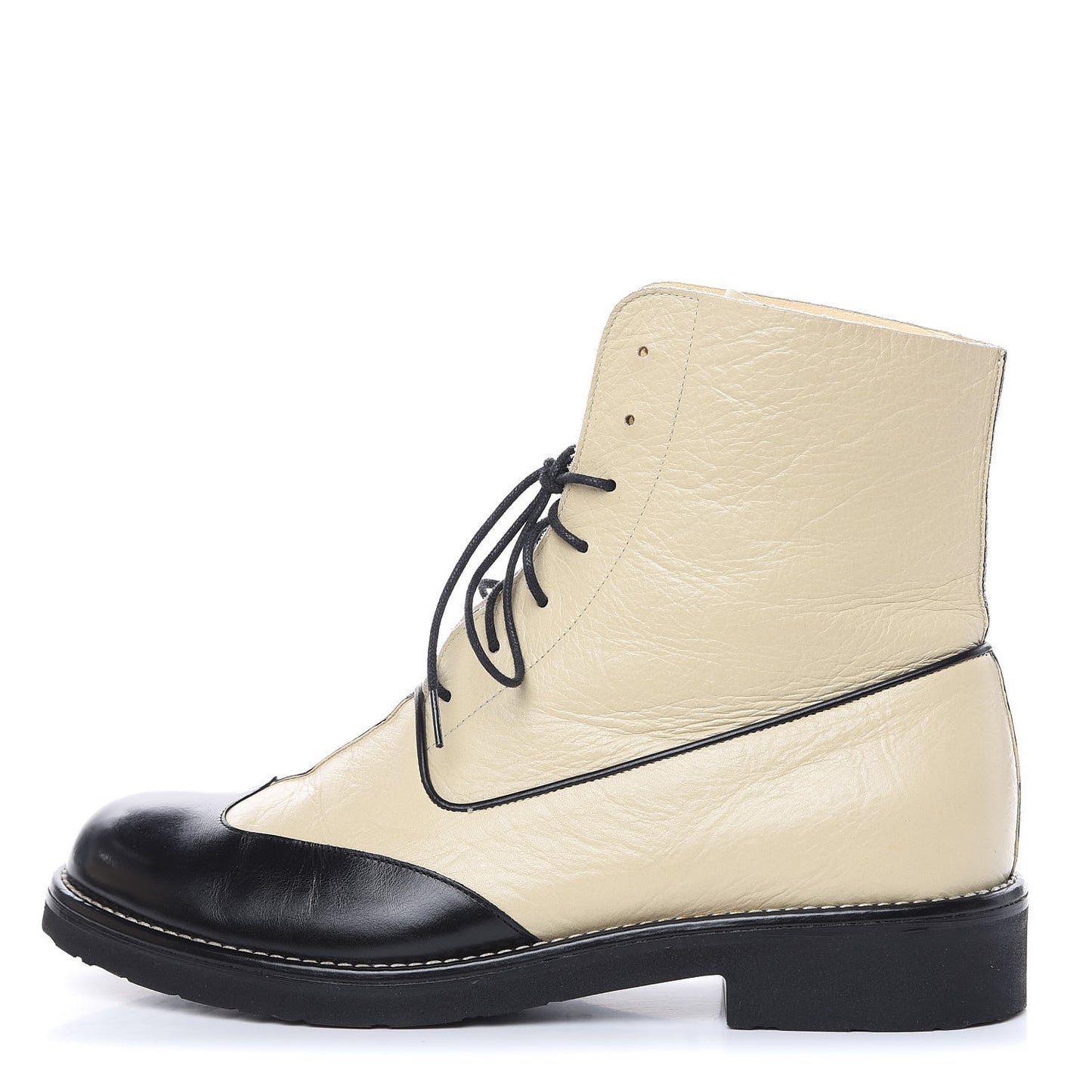 Crinkled Calfskin Wingtip Lace Up Boots 39.5 Ivory Black