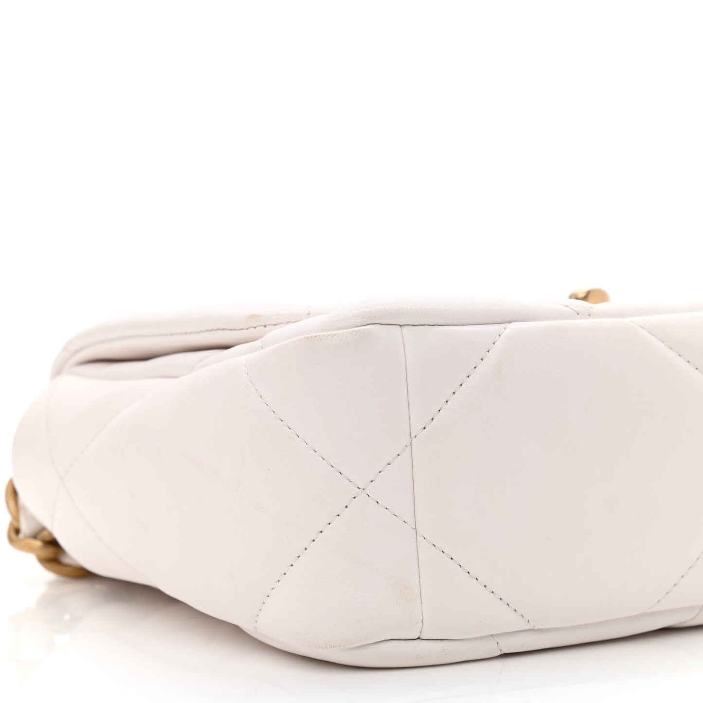 Lambskin Quilted Medium Chanel 19 Flap White