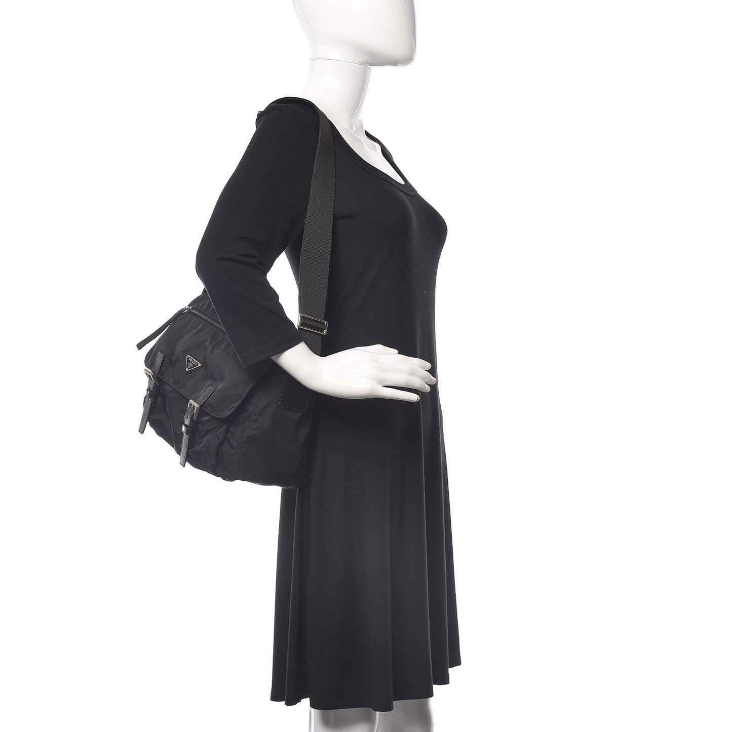 Nylon Vela Messenger Bag Black